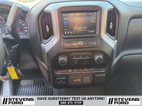 Used 2022 Chevrolet Silverado 2500 Custom w/ Custom Value Package AWD/4WD image 24