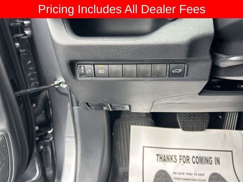 Used 2025 Toyota RAV4 XLE w/ Convenience Package FWD image 7