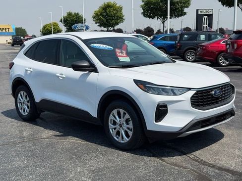 Certified 2024 Ford Escape Active AWD/4WD image 2