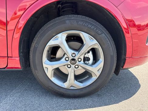 Used 2024 Ford Escape ST-Line w/ Tech Pack #1 AWD/4WD image 11