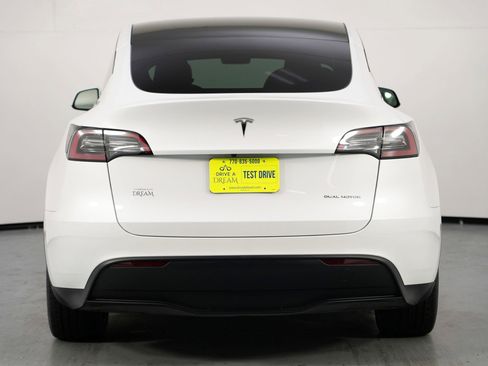 Used 2023 Tesla Model Y Long Range image 51