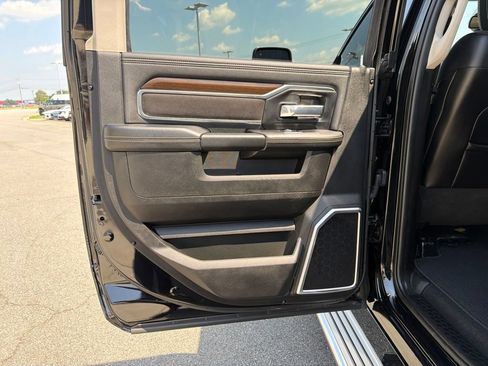 Used 2023 RAM 2500 Laramie AWD/4WD image 16