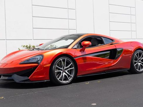Used 2018 McLaren 570S RWD image 16