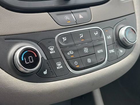Used 2025 Chevrolet Malibu LT FWD image 27