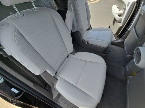 New 2026 Hyundai Palisade Limited FWD image 11