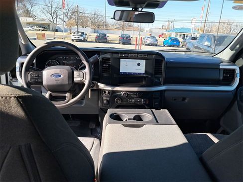 Used 2023 Ford F350 XLT image 12