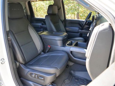 Used 2022 GMC Sierra 2500 Denali image 44