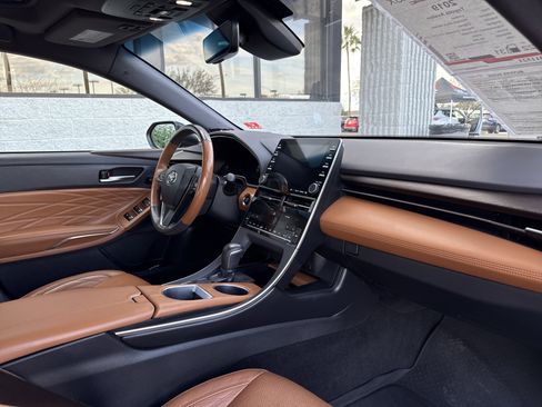 Used 2019 Toyota Avalon Limited w/ All Weather Liner Package image 44