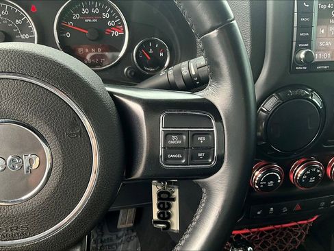 Used 2018 Jeep Wrangler Rubicon image 14