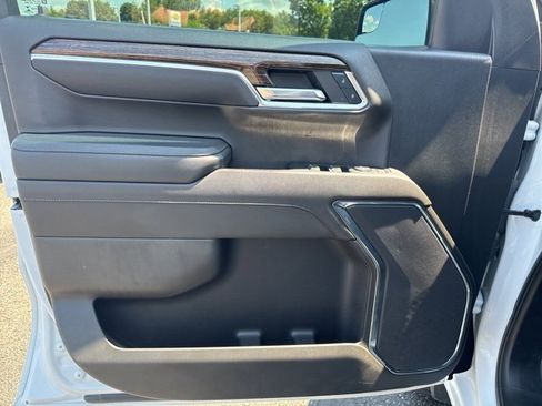 Used 2023 GMC Sierra 1500 Elevation image 9