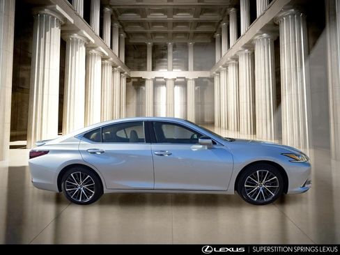 Used 2025 Lexus ES 300h w/ Premium Package FWD image 4