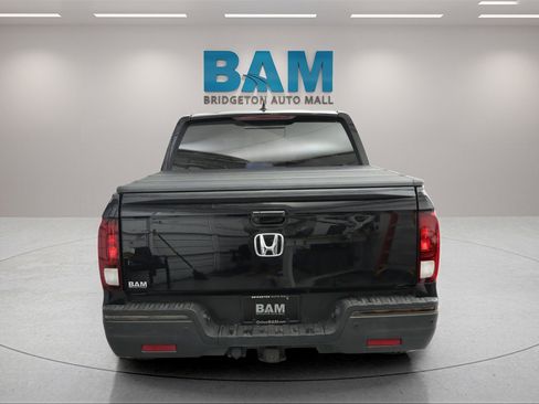 Used 2017 Honda Ridgeline Black Edition image 3