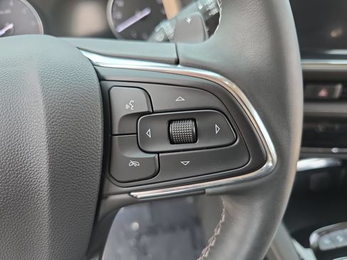 Used 2023 Buick Envision Essence AWD/4WD image 18