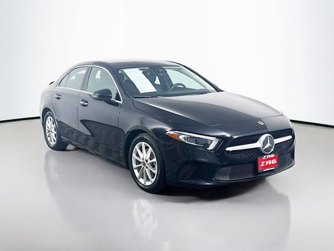 Used 2022 Mercedes-Benz A 220 w/ Premium Package Lite image 7