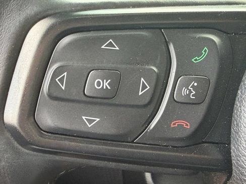 Used 2018 Jeep Wrangler Sport AWD/4WD image 20