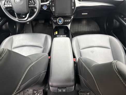 Used 2020 Toyota Prius Prime XLE FWD image 21