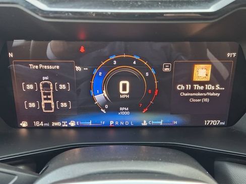 Used 2025 Chevrolet Colorado ZR2 w/ Midnight Edition AWD/4WD image 7