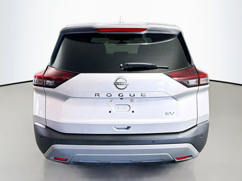 Used 2023 Nissan Rogue SV image 6