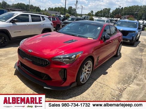 Used 2020 Kia Stinger GT RWD image 1