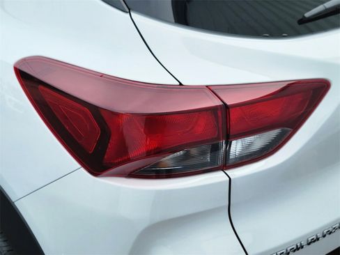 New 2026 Chevrolet TrailBlazer LT w/ Convenience Package image 9