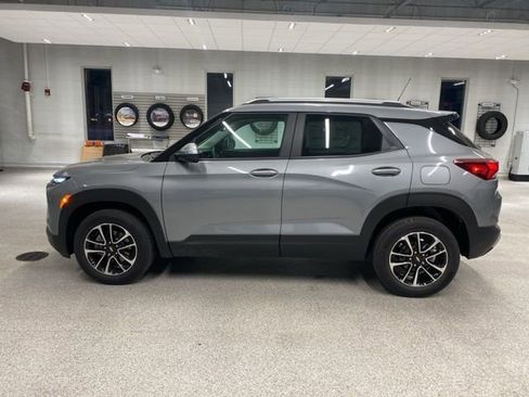 New 2026 Chevrolet TrailBlazer LT w/ Convenience Package AWD/4WD image 10