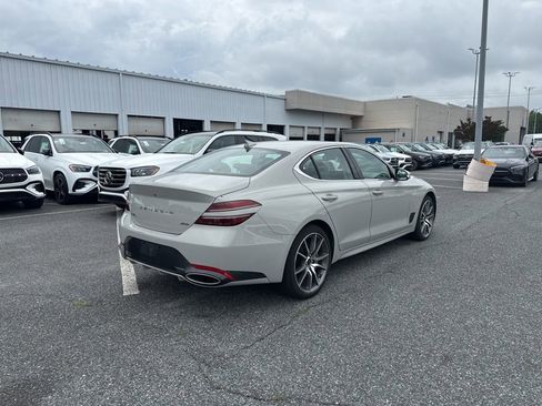 Used 2025 Genesis G70 2.5T AWD/4WD image 5
