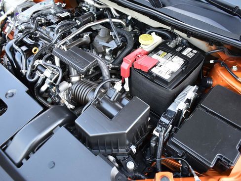 Used 2022 Nissan Sentra SR w/ SR Premium Package FWD image 49