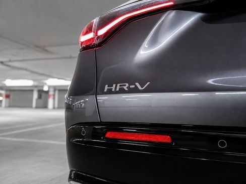 Used 2024 Honda HR-V EX-L image 9