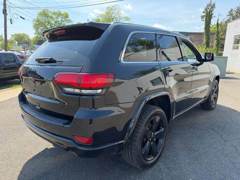 Used 2015 Jeep Grand Cherokee Altitude image 17