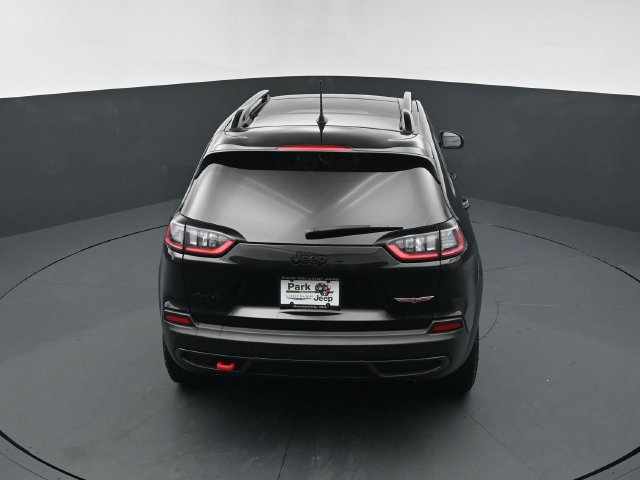 Used 2023 Jeep Cherokee Trailhawk w/ Sun & Sound Group AWD/4WD image 17