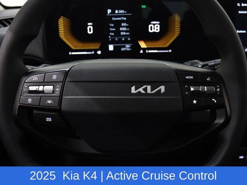 Used 2025 Kia K4 LXS image 11