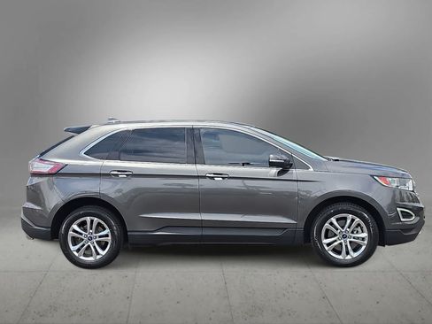 Used 2018 Ford Edge Titanium w/ Technology Package AWD/4WD image 9