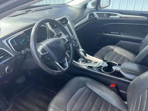 Used 2016 Ford Fusion Energi SE FWD image 16