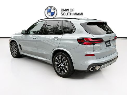 Certified 2024 BMW X5 xDrive40i w/ M Sport Package image 5