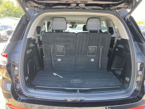 Used 2022 Jeep Grand Cherokee L Limited image 11