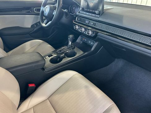 Used 2024 Honda Civic EX-L image 15