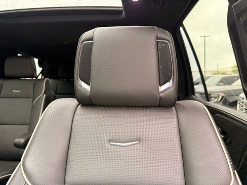Used 2023 Cadillac Escalade Sport w/ LPO, ONYX Package AWD/4WD image 51