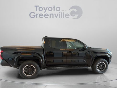 Used 2025 Toyota Tacoma SR RWD image 7