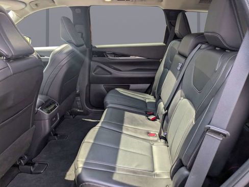 Used 2025 INFINITI QX60 Pure FWD image 14