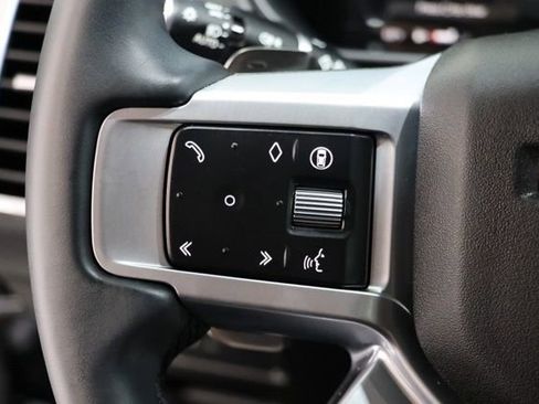 Used 2024 Land Rover Discovery Dynamic SE image 22