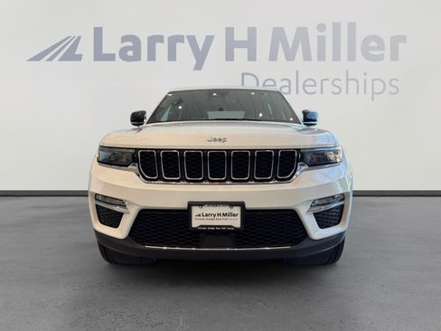 Used 2024 Jeep Grand Cherokee Limited 4xe AWD/4WD image 8