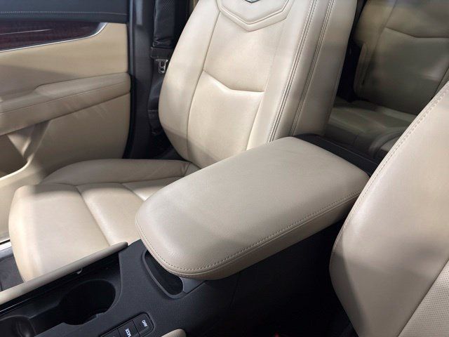 Used 2019 Cadillac XT5 Luxury AWD/4WD image 27