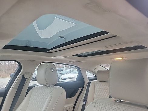 Used 2017 Jaguar XJ L Portfolio image 17