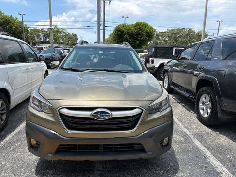 Used 2021 Subaru Outback Premium AWD/4WD image 16
