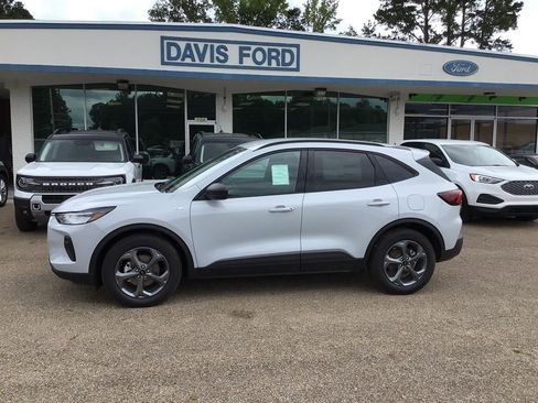 New 2025 Ford Escape ST-Line w/ Equipment Group 301A image 6