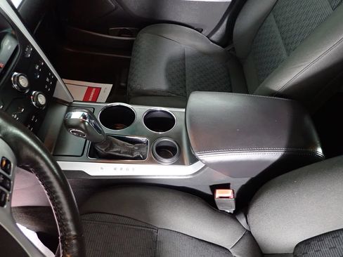 Used 2013 Ford Explorer XLT FWD image 29