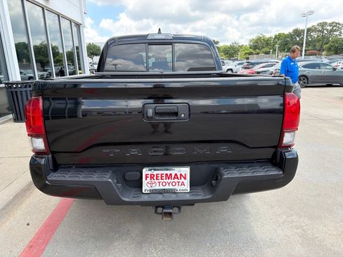 Used 2021 Toyota Tacoma SR w/ SR Convenience Package RWD image 9