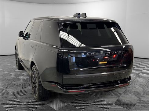 New 2026 Land Rover Range Rover SE image 3