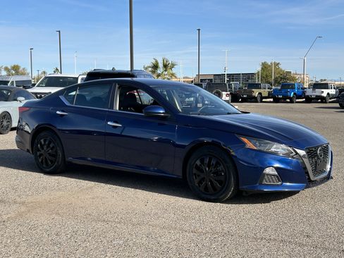 Used 2022 Nissan Altima 2.5 S image 7