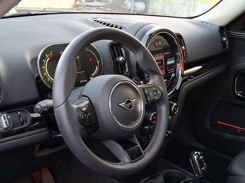Certified 2024 MINI Cooper Countryman S AWD/4WD image 10